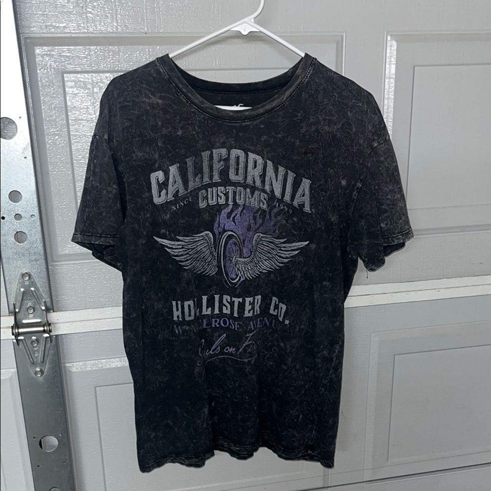 Hollister Black T-Shirt with Purple Graphic